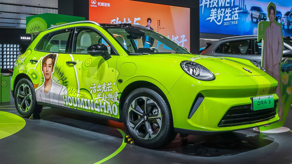 Porsche Vibes Are Strong In This Chinese SUV Coming To Europe